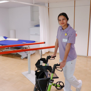 - Begleitung zur Therapie